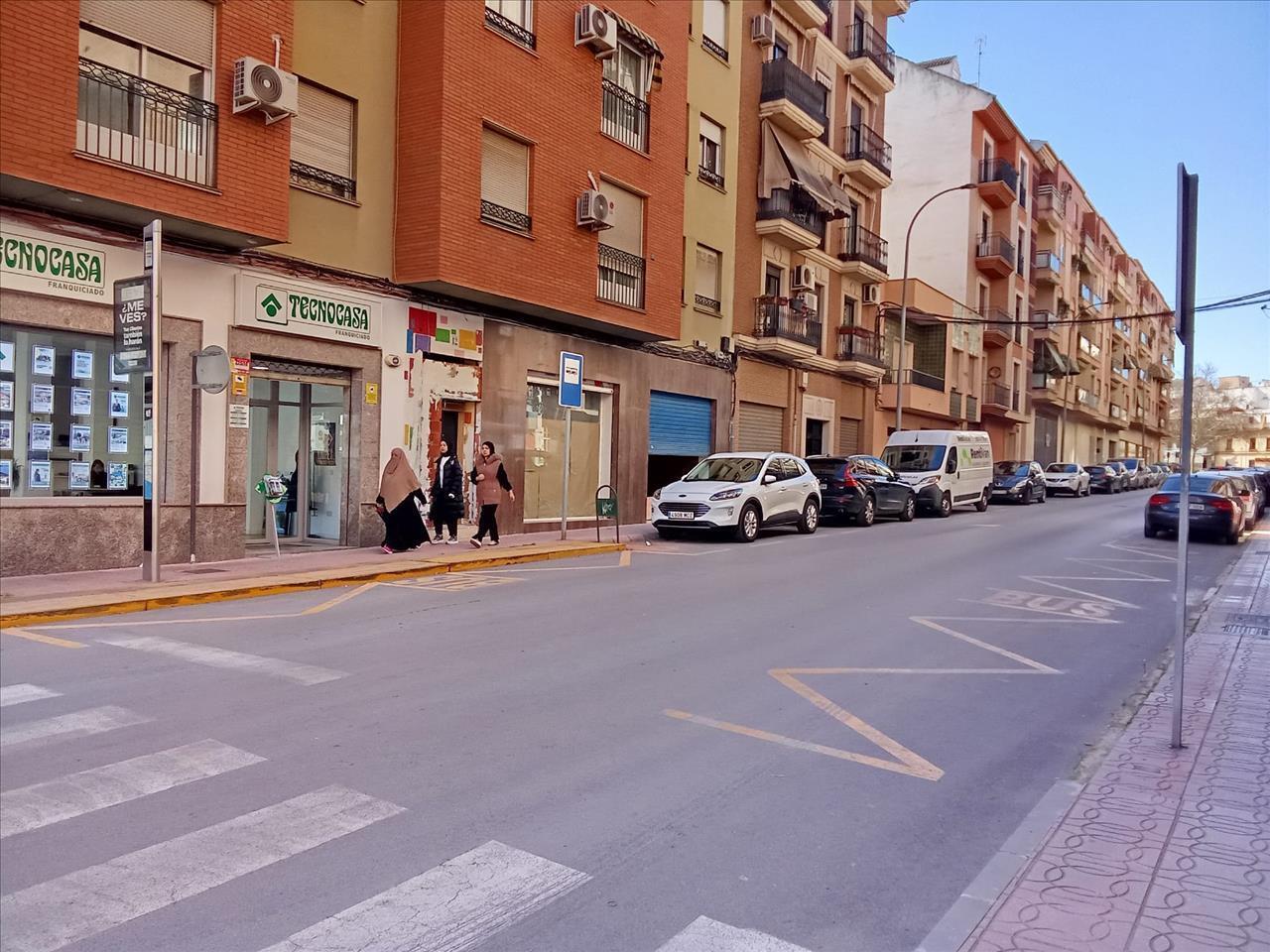Calle Alfonso X el Sabio, Linares, Jaén en venta Foto del edificio- Imagen 1 de 3
