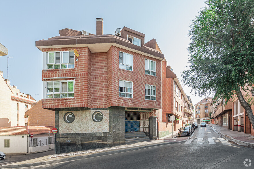 Calle Plazuela, 1, Las Rozas de Madrid, Madrid en venta - Foto del edificio - Imagen 2 de 3