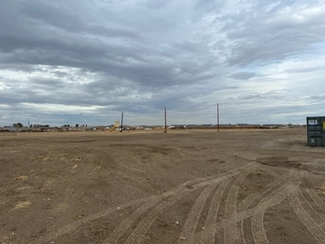 1000 E Hosking Ave, Bakersfield, CA en alquiler - Foto del edificio - Imagen 2 de 4