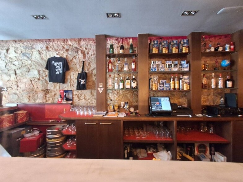 Local en Barcelona, Barcelona en alquiler - Foto del interior - Imagen 1 de 2