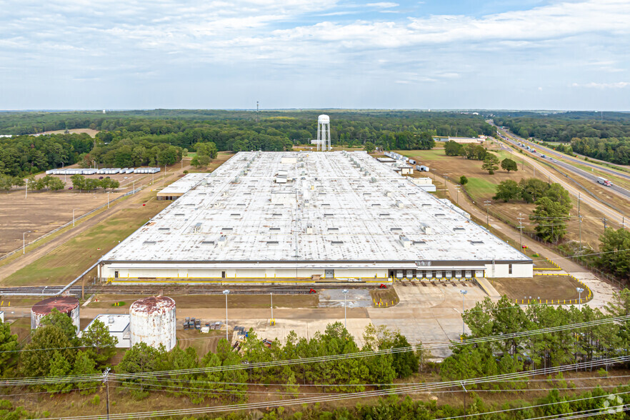 1001 Industrial Park Dr, Clinton, MS en venta - Foto del edificio - Imagen 1 de 24