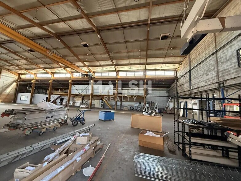 Oficina en Vaulx-en-Velin en alquiler - Foto del edificio - Imagen 2 de 16