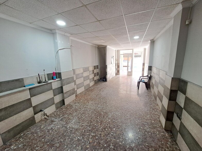 Local en Alzira en alquiler - Foto del edificio - Imagen 2 de 11