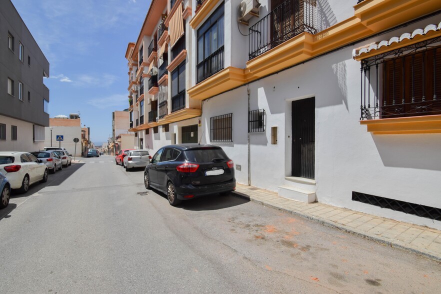 Calle Islas Bahamas, 98, Motril, Granada en venta - Foto del edificio - Imagen 3 de 18