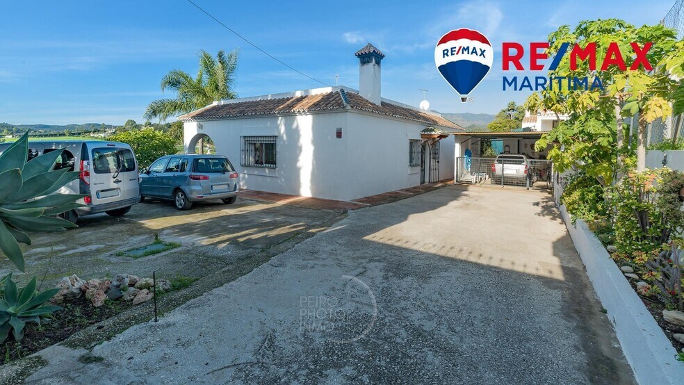 Terreno en Estepona, Málaga en venta - Foto del edificio - Imagen 1 de 50