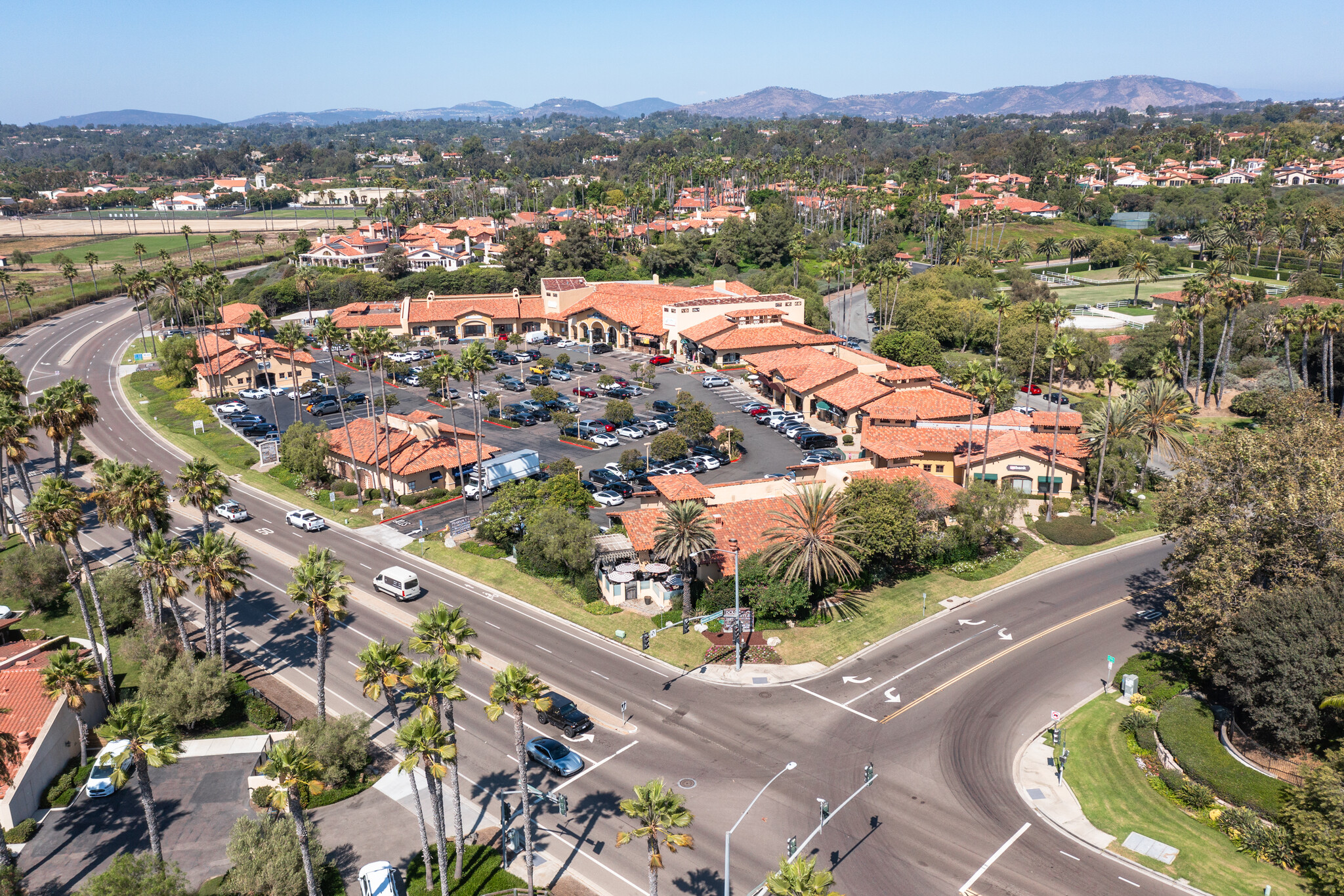 16077-16095 San Dieguito Rd, Rancho Santa Fe, CA en alquiler Foto del edificio- Imagen 1 de 10