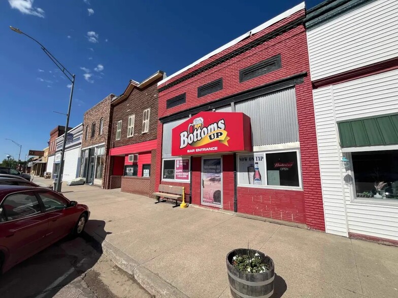 117 W Broadway St, Bloomfield, NE en venta - Foto principal - Imagen 1 de 1