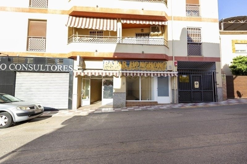 Calle Juan Carlos I, 3, Villa de Otura, Granada en venta - Foto del edificio - Imagen 2 de 29