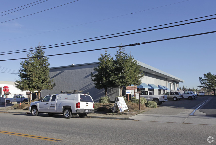 1300 Dell Ave, Campbell, CA en alquiler - Foto del edificio - Imagen 1 de 4