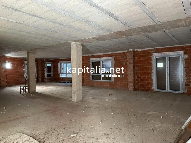 Nave en Agullent en venta - Foto del edificio - Imagen 2 de 10