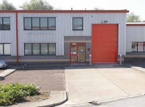 645 River Gdns, Feltham en alquiler - Foto del edificio - Imagen 3 de 3