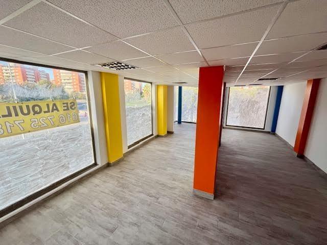 Local en SEVILLA, Sevilla en alquiler Foto del edificio- Imagen 1 de 37