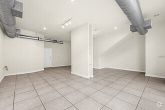 1430 Dragon St, Dallas, TX en alquiler Foto del interior- Imagen 2 de 3