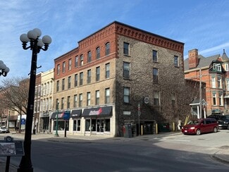 Más detalles de 2 King St W, Brockville, ON - Local en venta