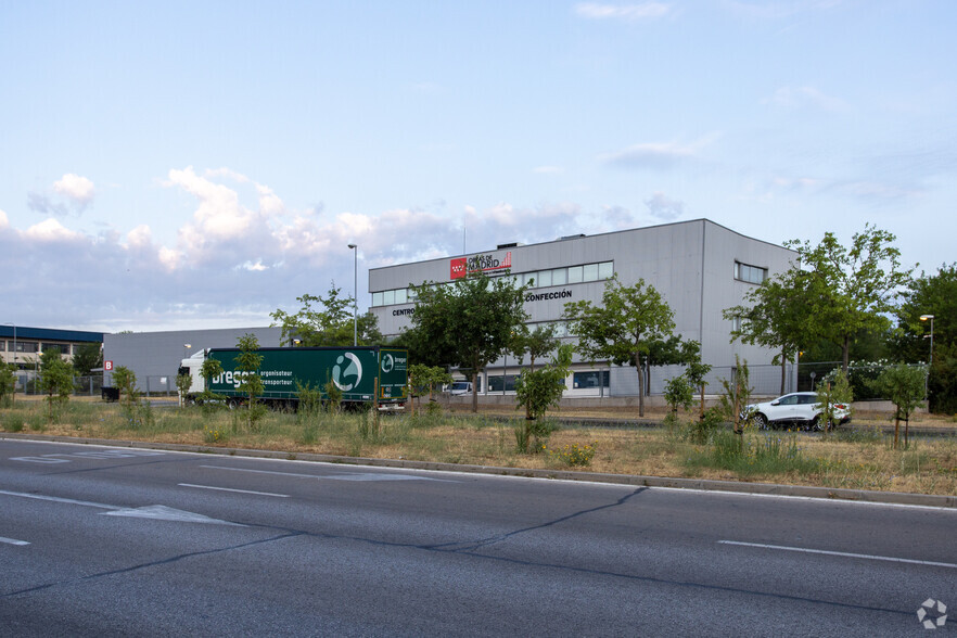 Avenida De La Cantueña, 2, Fuenlabrada, Madrid en alquiler - Foto del edificio - Imagen 2 de 2