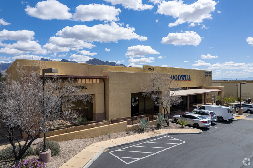 La Canada Dr, Oro Valley, AZ en alquiler - Foto del edificio - Imagen 2 de 11