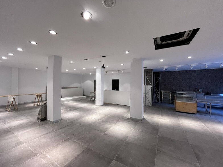 Local en Manresa, Barcelona en alquiler - Foto del interior - Imagen 2 de 4