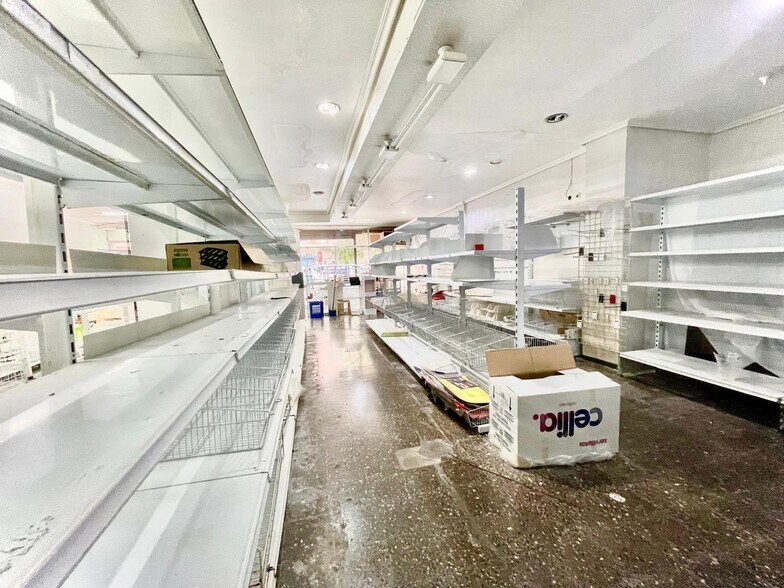 Local en Elche, Alicante en alquiler - Foto del interior - Imagen 1 de 19