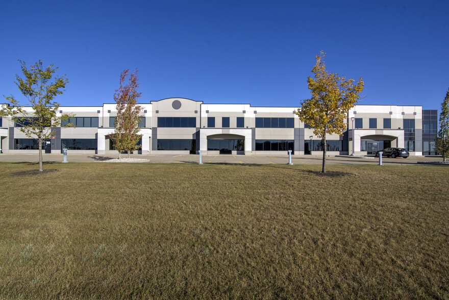 11870 88th Ave, Fort Saskatchewan, AB en alquiler - Foto del edificio - Imagen 3 de 7