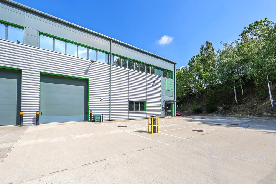 35 Edgington Way, Sidcup en alquiler - Foto del edificio - Imagen 2 de 7