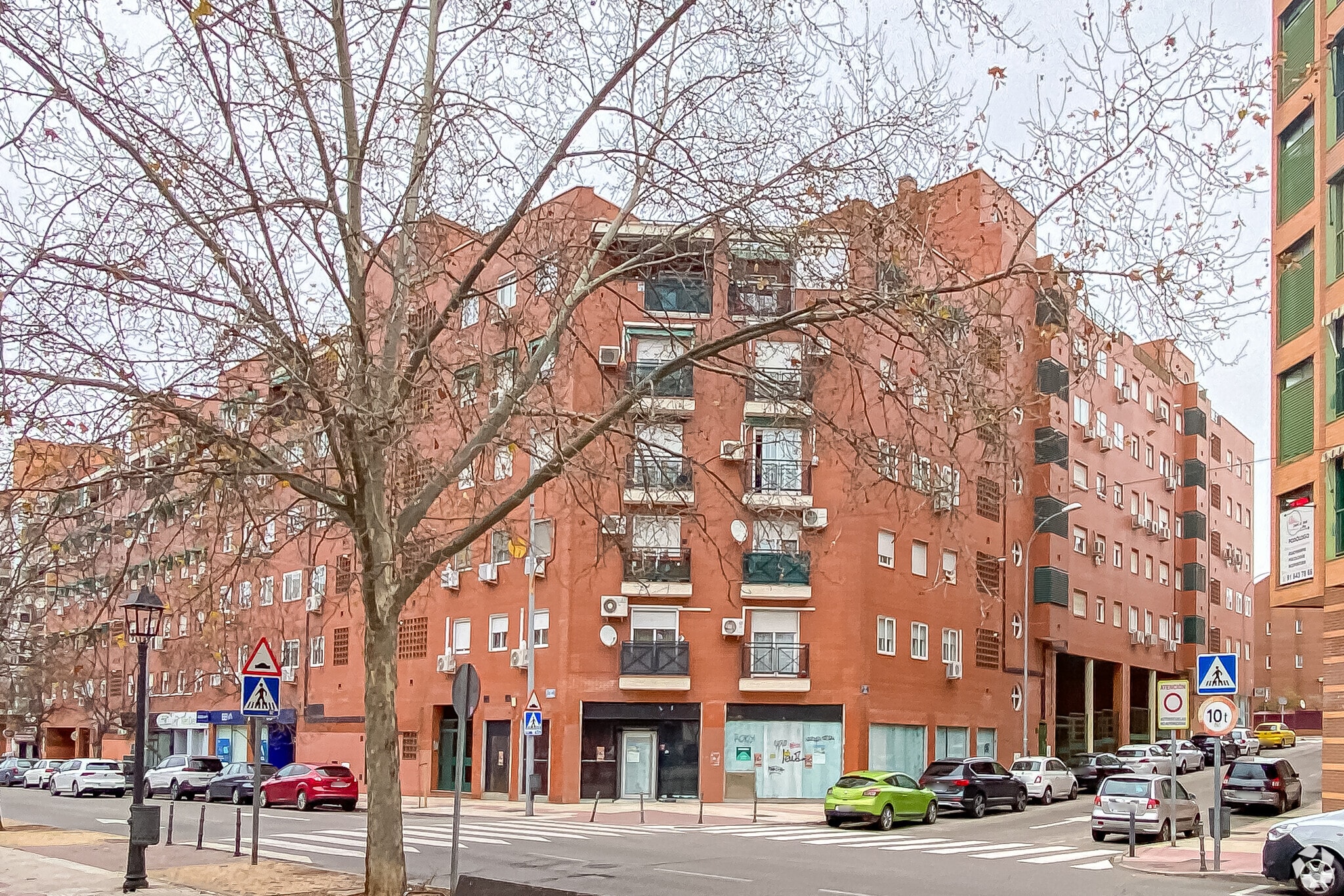 Edificio residencial en Alcorcón, Madrid en venta Foto principal- Imagen 1 de 2