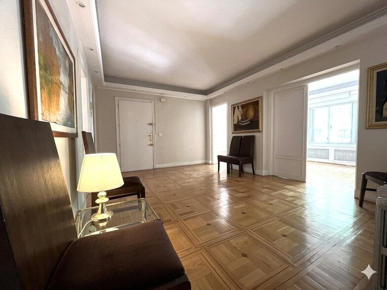 Edificio residencial en Madrid, Madrid en venta - Foto del interior - Imagen 2 de 6