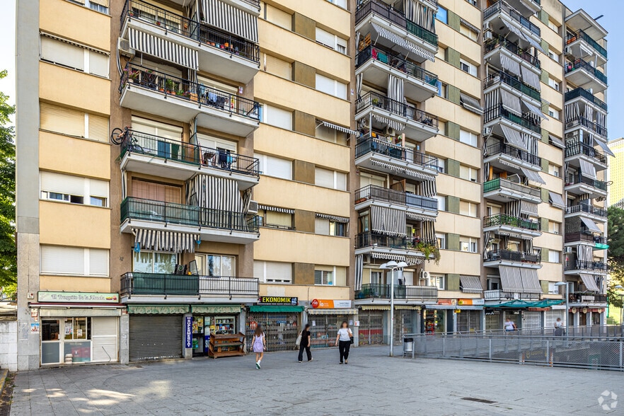 Local en Rubí, Barcelona en alquiler - Foto del edificio - Imagen 2 de 5
