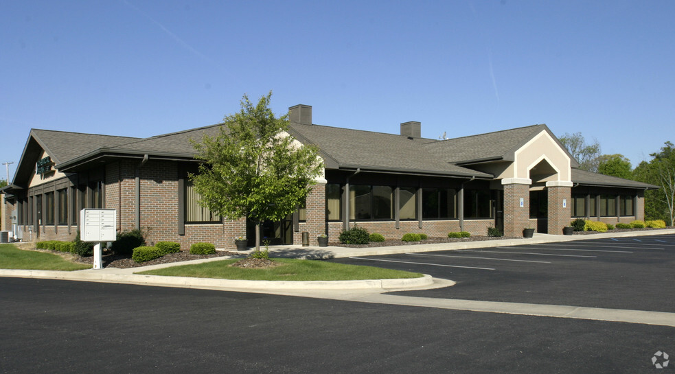 6011 W River Dr NE, Belmont, MI en alquiler - Foto del edificio - Imagen 3 de 7