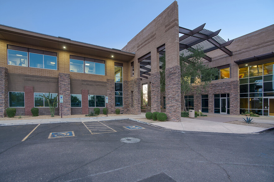 8575 E Princess Dr, Scottsdale, AZ en alquiler - Foto del edificio - Imagen 2 de 8