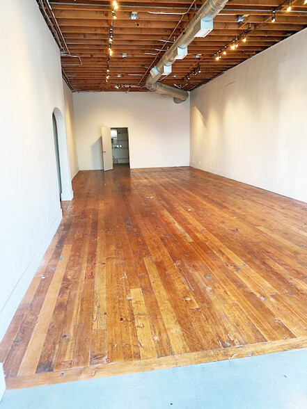 12196-12200 Ventura Blvd, Studio City, CA en alquiler - Foto del interior - Imagen 3 de 4