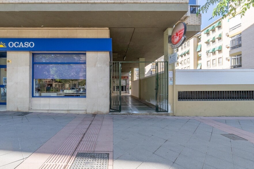 de Málaga, 73, Granada, Granada en venta - Foto del edificio - Imagen 2 de 35