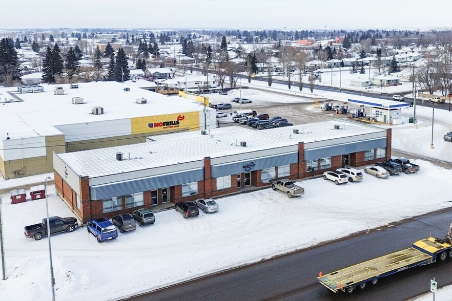 4602 50 St, Stettler, AB en venta - Foto del edificio - Imagen 1 de 31