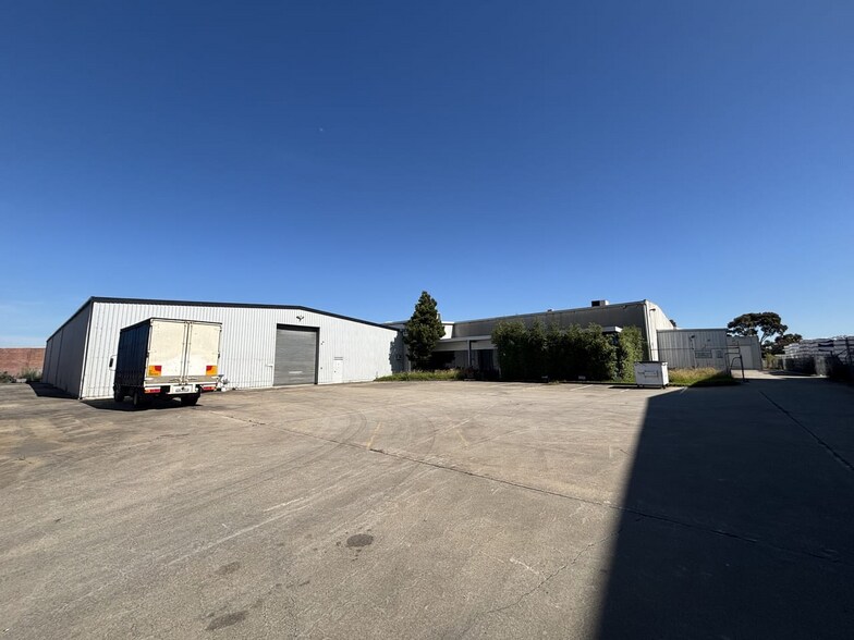 11 Tarnard Dr, Braeside en alquiler - Foto principal - Imagen 1 de 6
