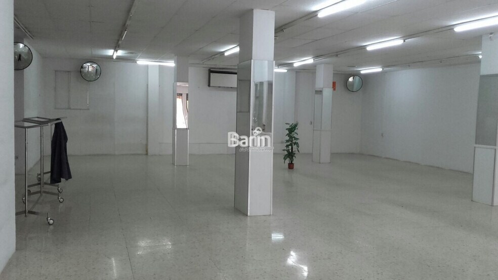Local en Córdoba, Córdoba en venta - Foto del edificio - Imagen 3 de 3