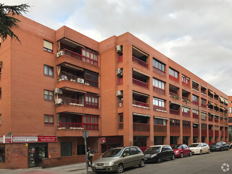 Calle de Begoña, 2, Coslada, Madrid en venta - Foto del edificio - Imagen 2 de 2