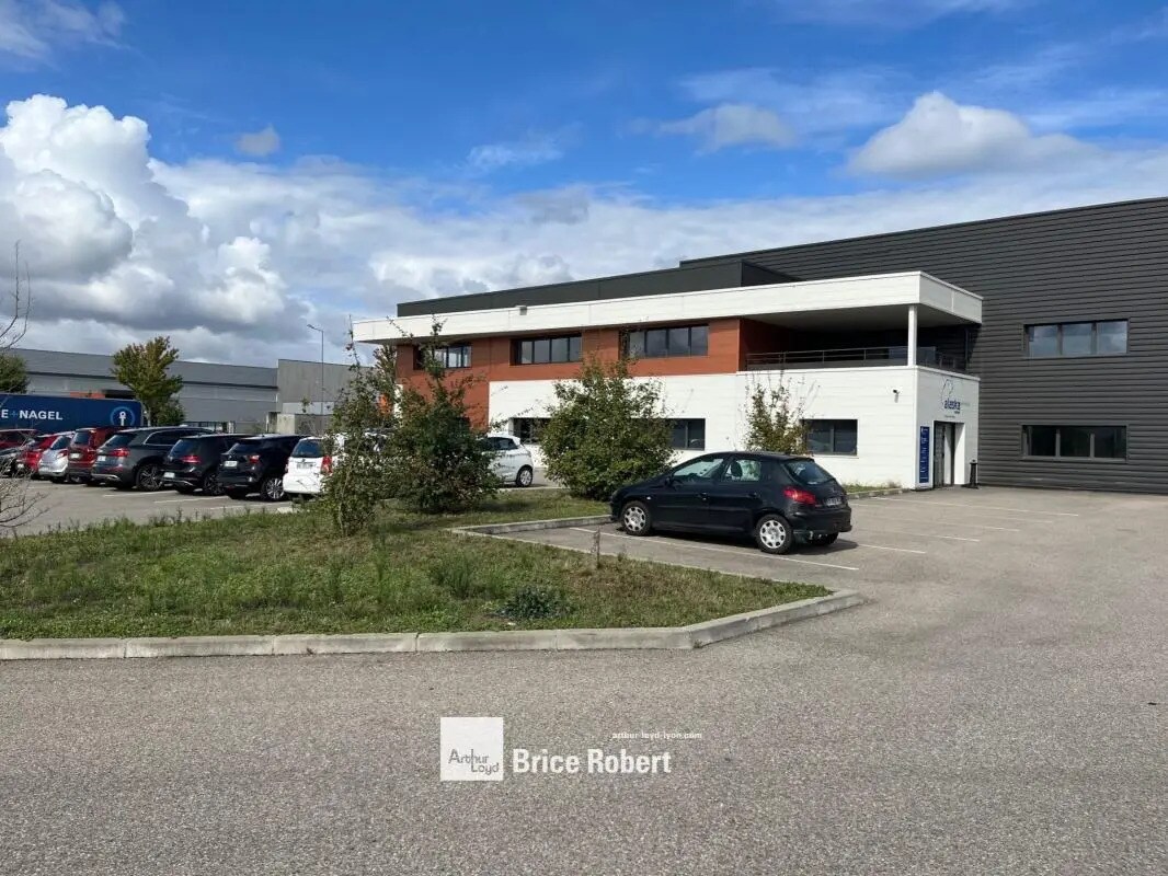 1609 Avenue Henri Schneider, Jonage en alquiler Foto del edificio- Imagen 1 de 9