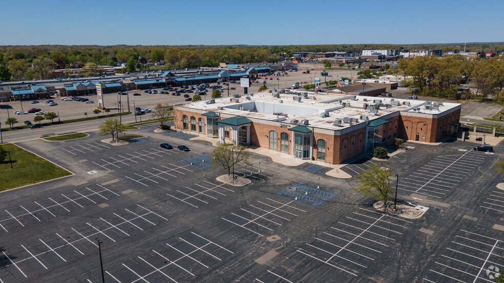 1001 28th St SW, Wyoming, MI en alquiler - Foto del edificio - Imagen 1 de 11