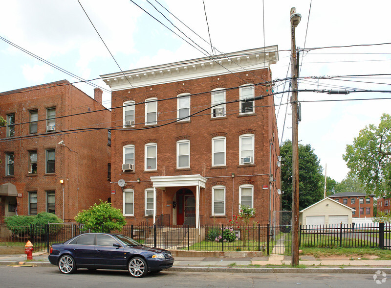 162 Lawrence St, Hartford, CT en venta - Foto principal - Imagen 1 de 2