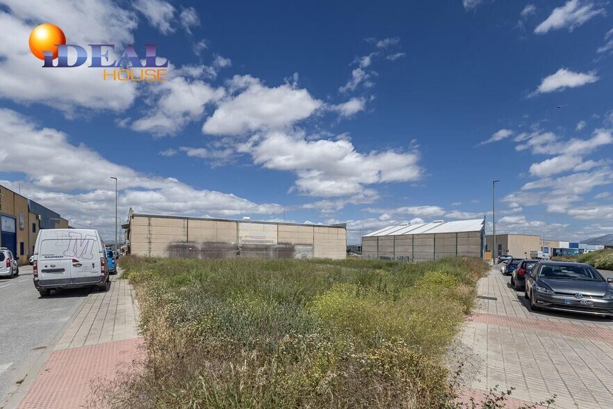 Paseo de las Andas, 7, Las Gabias, Granada en venta - Foto del edificio - Imagen 3 de 14