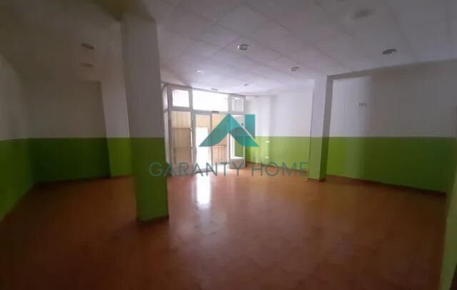 Local en Santoña en venta - Foto del interior - Imagen 3 de 7