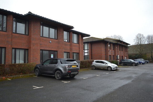 9 Oriel Ct, Alton en alquiler - Foto del edificio - Imagen 3 de 4