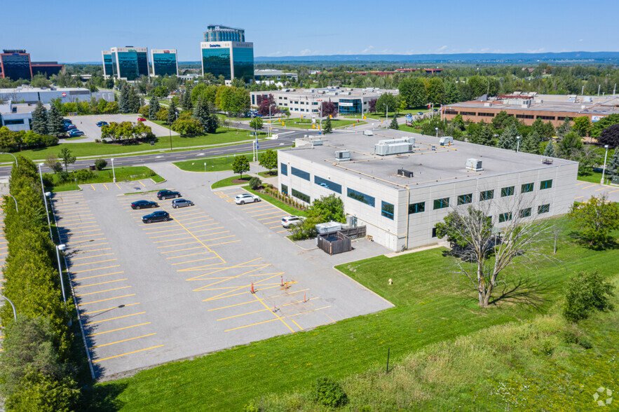 3000 Solandt Rd, Ottawa, ON en alquiler - Foto del edificio - Imagen 2 de 5