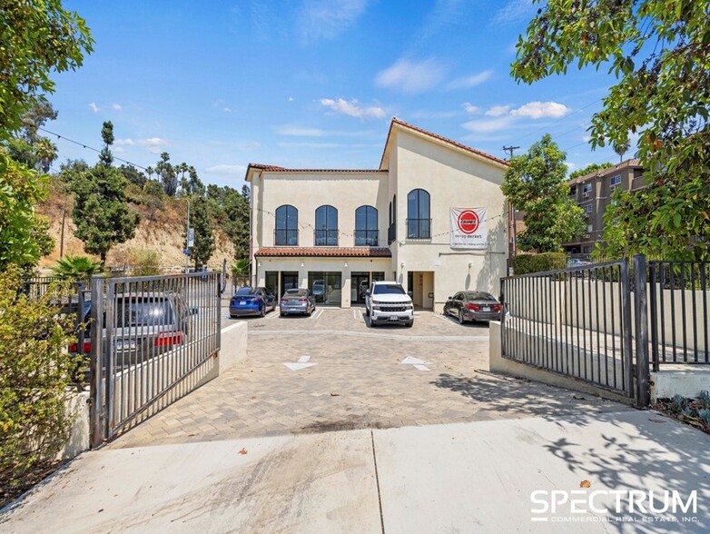 4671-4681 Huntington Dr S, Los Angeles, CA en venta - Foto del edificio - Imagen 2 de 24