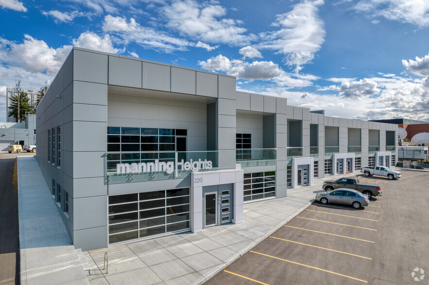 220 Manning Rd NE, Calgary, AB en venta - Foto principal - Imagen 1 de 7