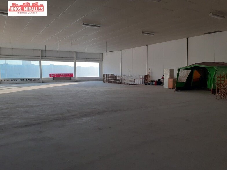 Nave en Almoradí en venta - Foto del interior - Imagen 2 de 12