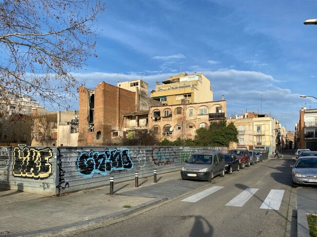 Más detalles de Carrer de Josep Guix Lladó, 1, Reus - Terreno en venta