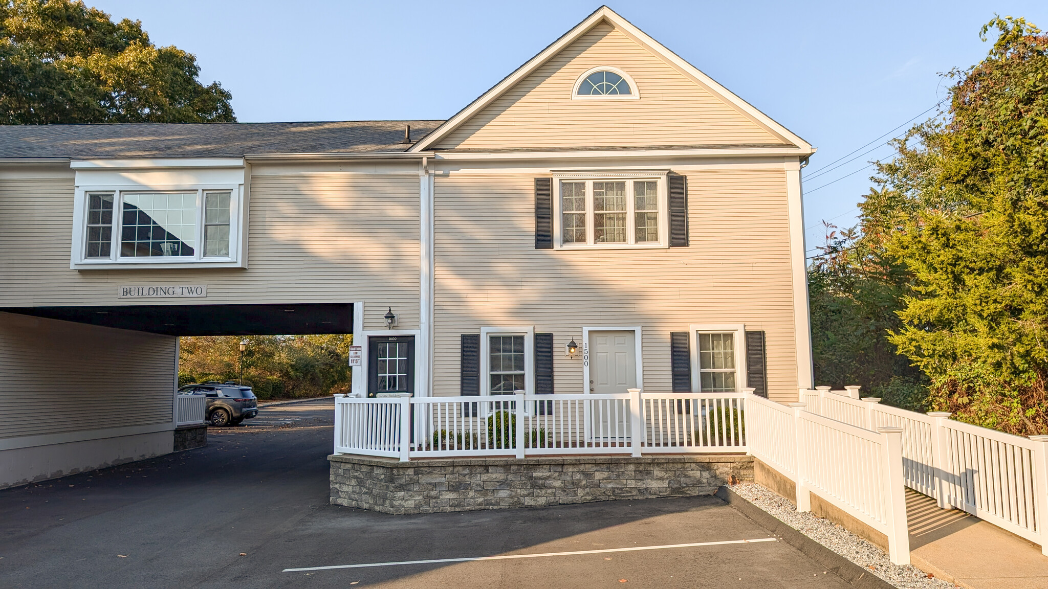 123 Elm St, Old Saybrook, CT en alquiler Foto del edificio- Imagen 1 de 48