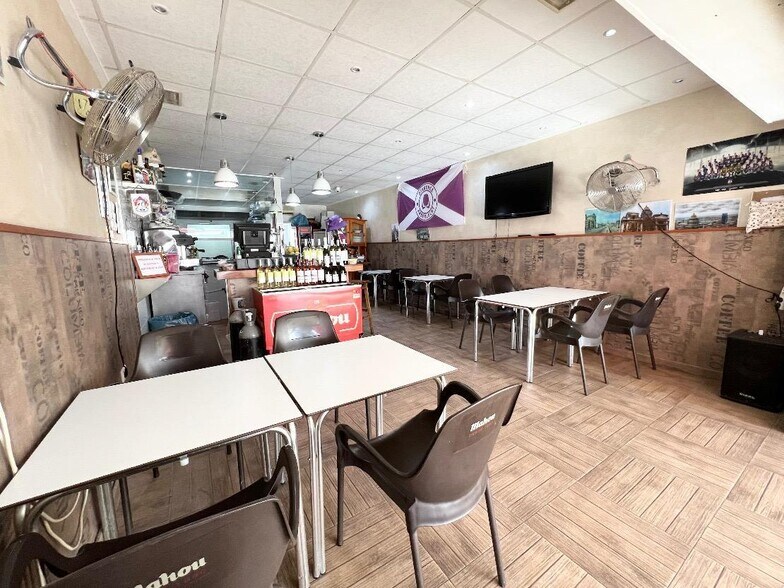 Local en Rojales en venta - Foto del edificio - Imagen 2 de 8