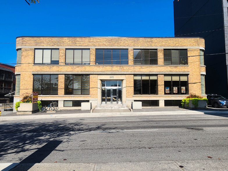 205 Catherine St, Ottawa, ON en alquiler - Foto del edificio - Imagen 1 de 4