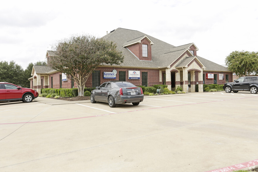 200 N Rufe Snow, Keller, TX en alquiler - Foto principal - Imagen 1 de 7